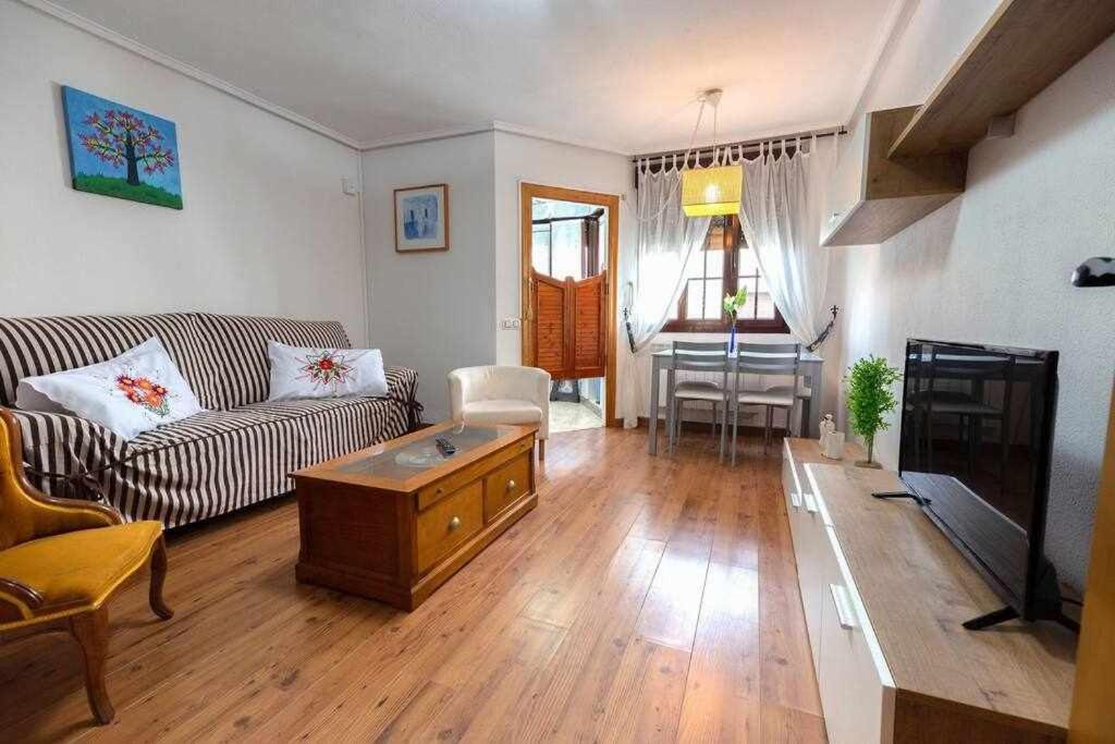 El Apartamentin De ラストレス エクステリア 写真